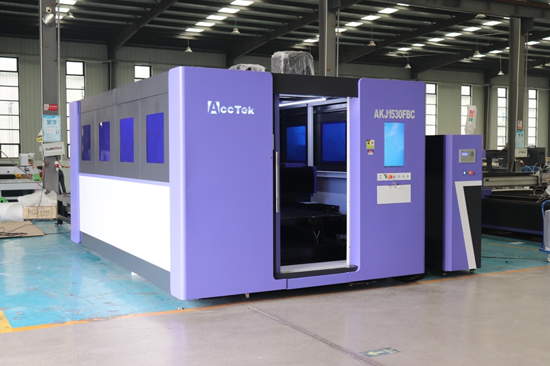 Przemysłowa maszyna do cięcia  – Industrial Fiber Laser Cutting Machine recenzja i cena