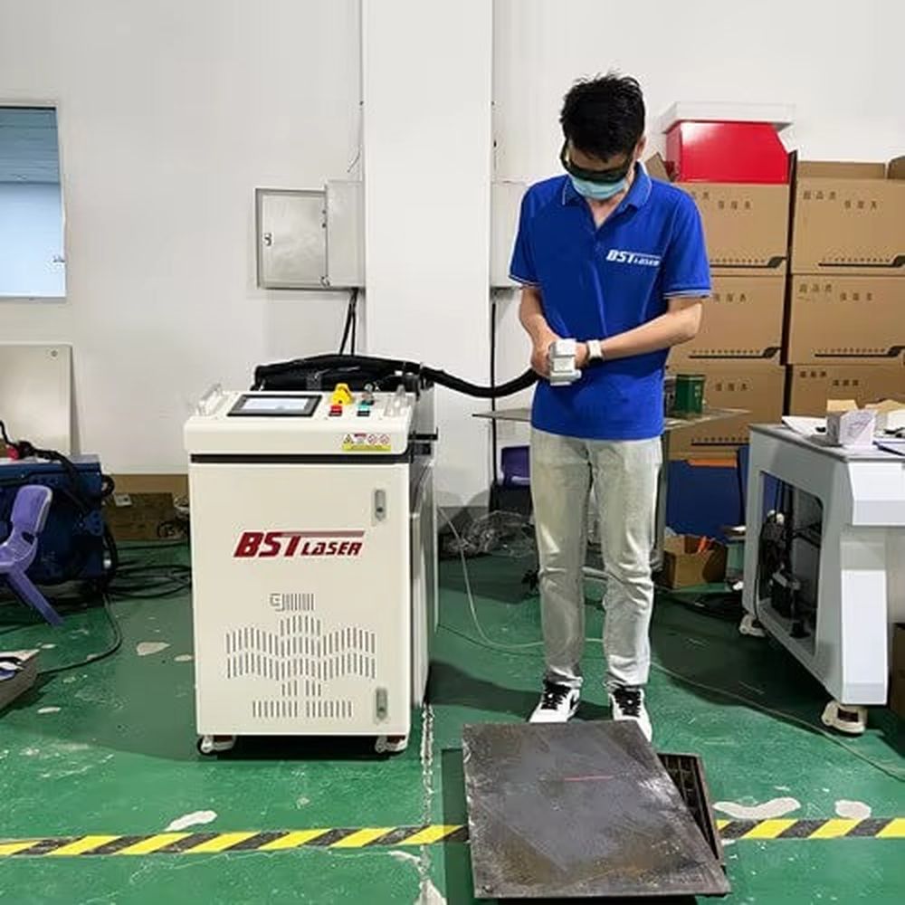 Przemysłowa maszyna do czyszcz – Industrial Laser Rust Removal Machine Price recenzja i cena