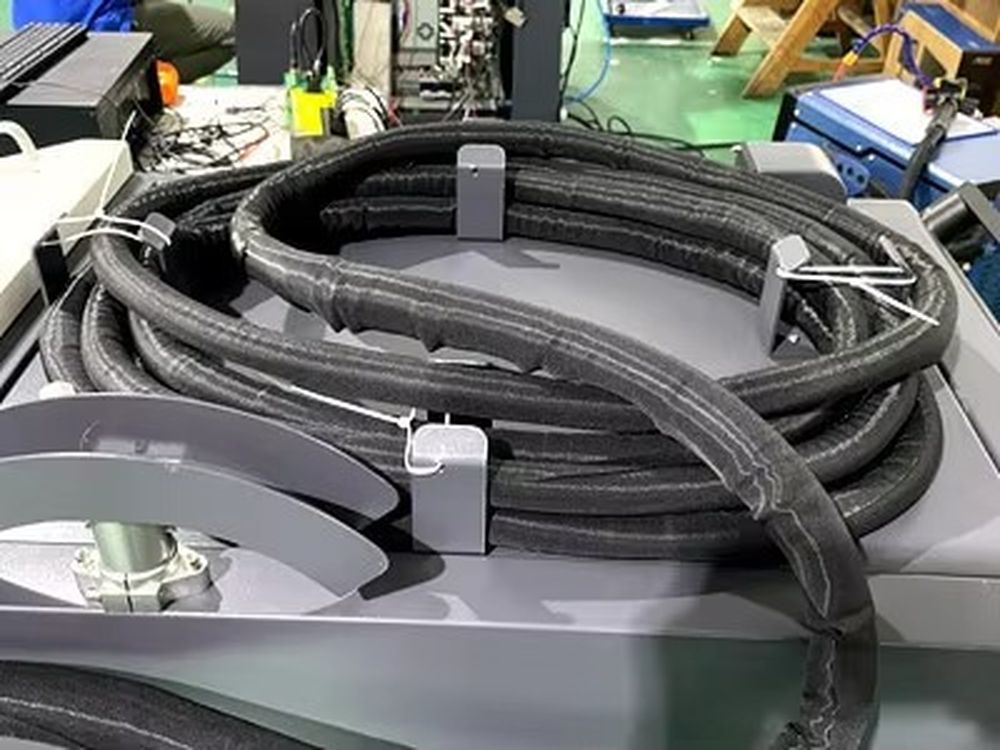 Przemysłowa maszyna do czyszcz – Industrial Laser Rust Removal Machine Price recenzja i cena